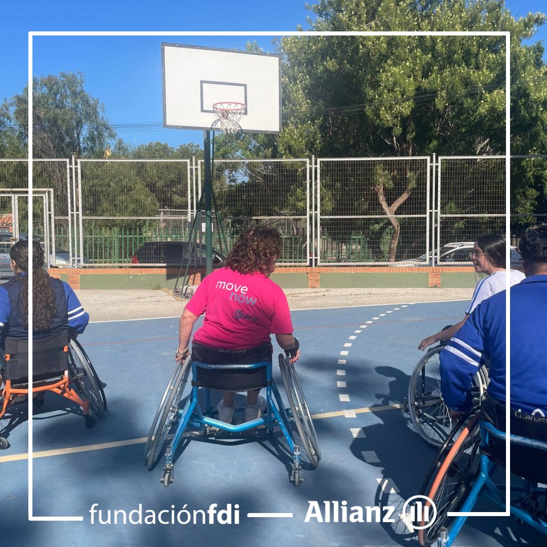 FDIfundacion's tweet photo. ¡MOVE NOW llega a Málaga! 🌟

Seguimos impulsando la inclusión y el deporte adaptado en cada rincón del país junto a @Allianz_es💙

Fomentamos la actividad física inclusiva y creamos espacios de participación para todas las personas🙌🏻

¡El movimiento no se detiene!🔛💪🏻

#MoveNow https://t.co/tEa8owkIbG