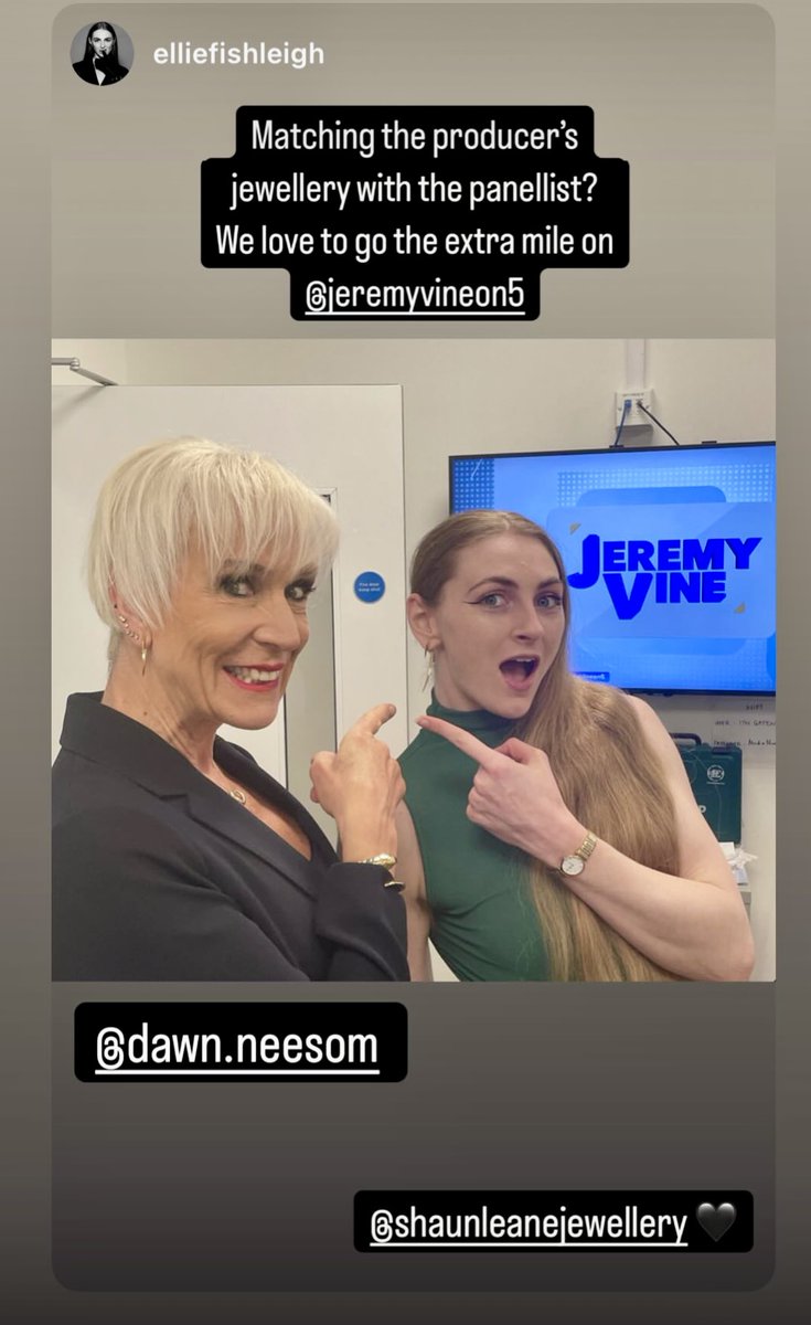 DawnNeesom's tweet image. Most co-ordinated edition of @JeremyVineOn5 ever! The wonderful @RobbieRinder @MatthewStadlen &amp;amp; me in school uniform navy 😉Also matchy @shaunleane earrings with perfect producer @elliefishleigh 👯‍♀️ Lovely team, lovely day🥰 @channel5_tv #JeremyVine #winterfuelallowance