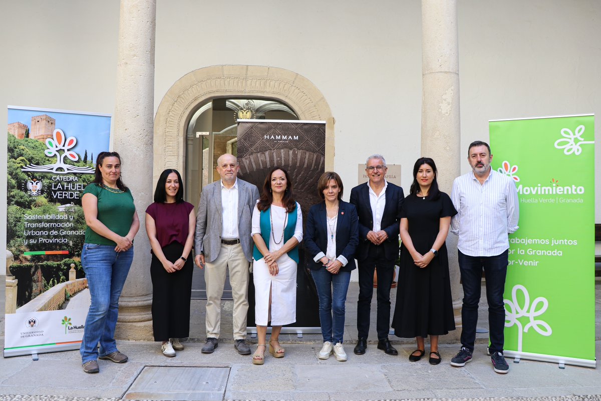 ♻️ Semana de la Moda Sostenible 🩱 Esta segunda edición pone el foco en la ropa de baño y el maquillaje de autoestima

📅 26-30 mayo

🎬Cinefórums, 👕♻️talleres de upcycling, 💄masterclass de maquillaje... para apostar por moda justa y sostenible

ℹ️ canal.ugr.es/noticia/presen…