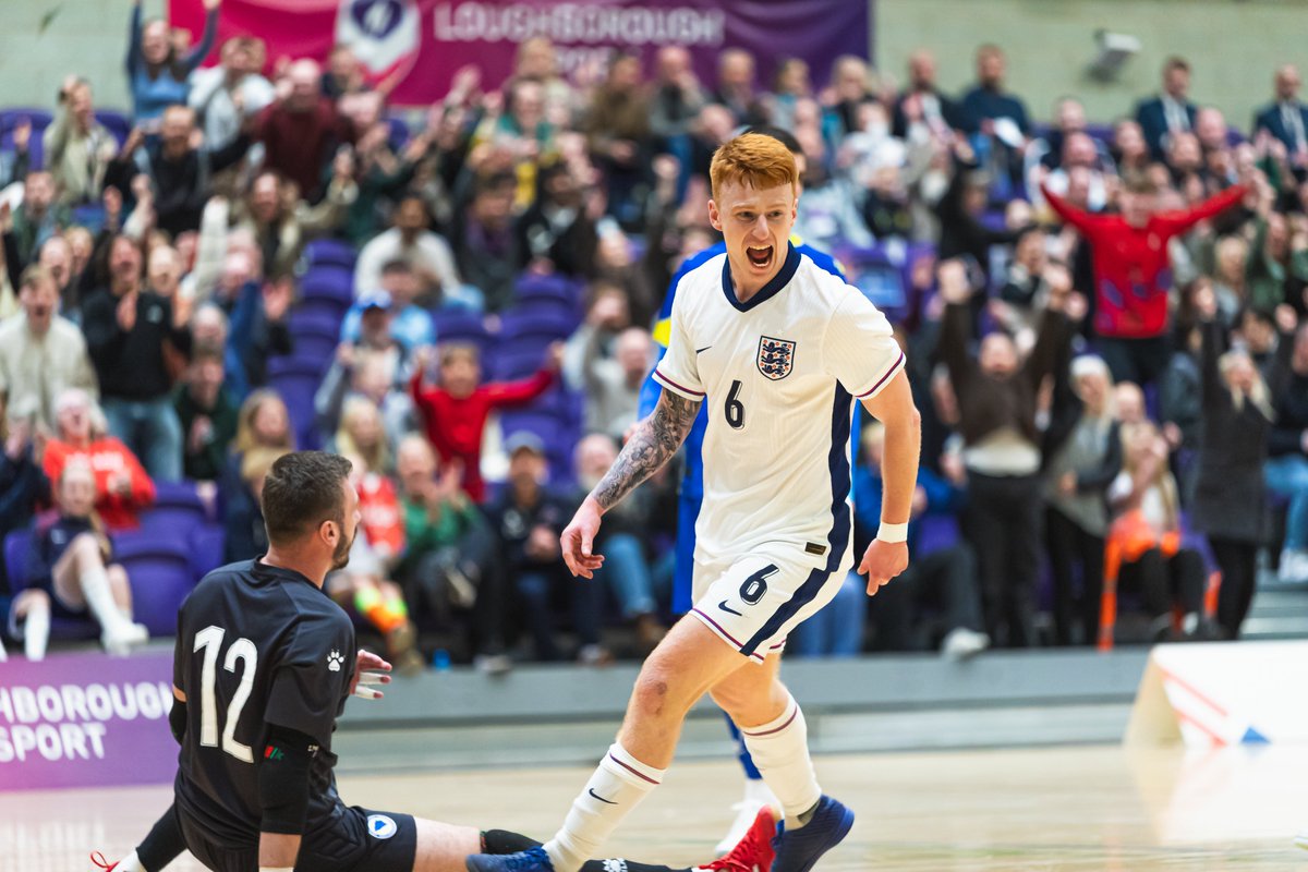 EnglandFutsal's tweet photo. England Futsal is now officially on LinkedIn 🦁

Come and join the Pride for news, insights and updates on our journey as we continue to grow the game ⭐️

https://t.co/kdJes1LpIw https://t.co/CwKWJjbuvm