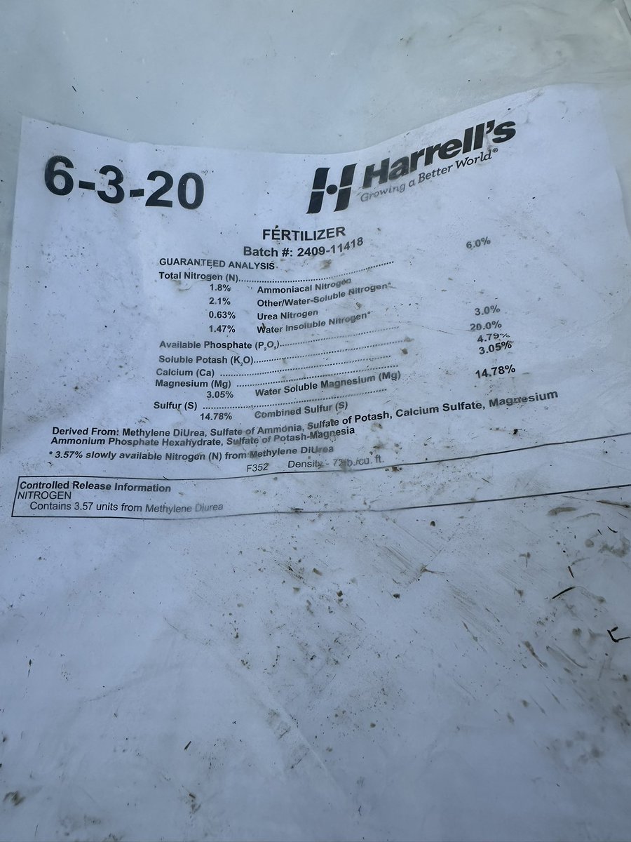 ShaneRice33's tweet photo. All in a weeks work! A heavier topdress than normal. More irrigation blowouts…1 more year and a new Toro w/HDPE pipe will be installed! Today is a #polyonparty for the greens and Tif Grand. That custom greens blend is so good for what I do https://t.co/44BGxwJVL5