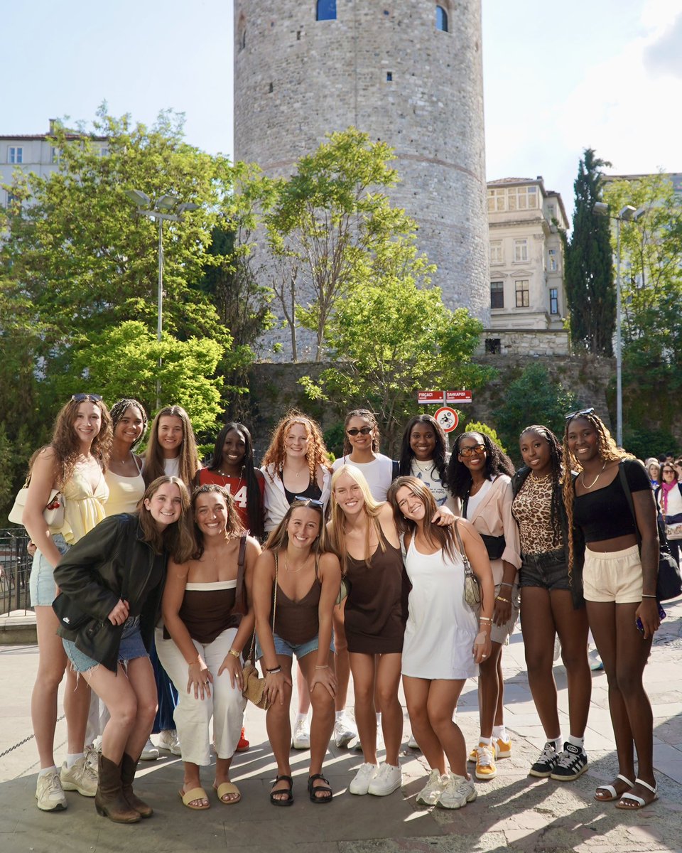 GatorsVB's tweet photo. Postcard from 🇹🇷 

Sights &amp; sounds from Istanbul, Turkey! 

#GoGators https://t.co/5UG1n2r8fx
