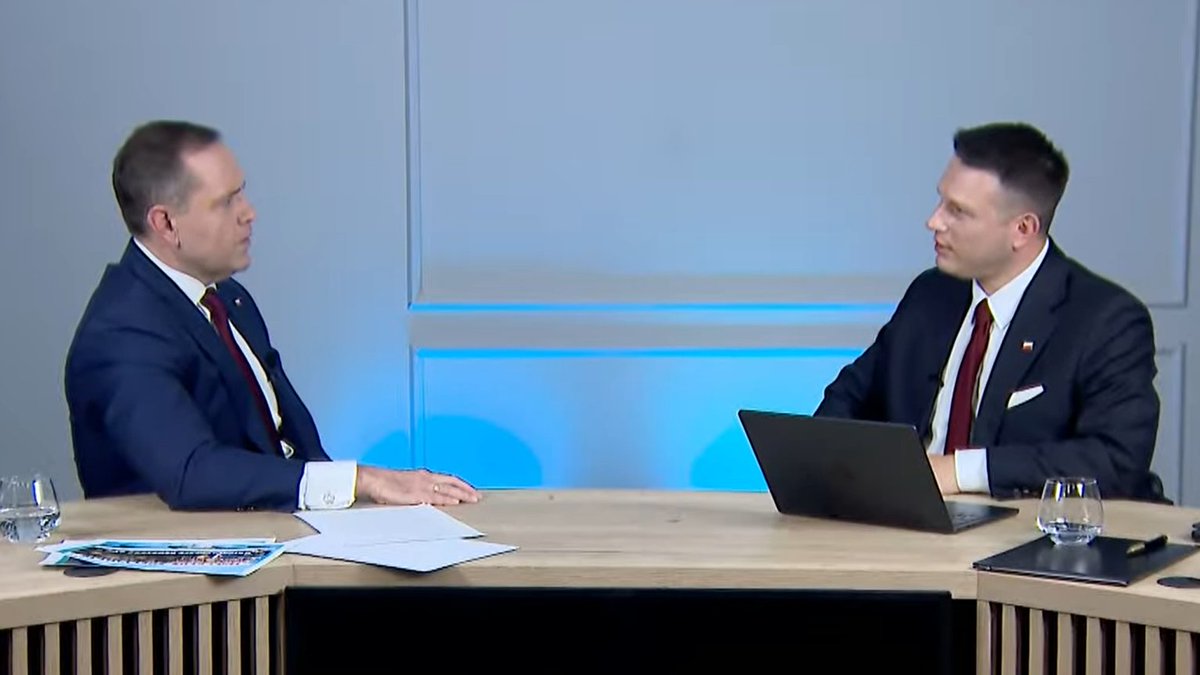 RadioWnet (@radiownet) on Twitter photo 🗣️„Posiadam broń bo ściga mnie Federacja Rosyjska za likwidowanie obiektów propagandy sowieckiej w Polsce” - Karol Nawrocki, kandydat na prezydenta popierany przez PiS <a href="/NawrockiKn/">Karol Nawrocki</a> <a href="/SlawomirMentzen/">Sławomir Mentzen</a>
⬇️
sluchaj.wnet.fm
youtube.com/watch?v=Wy5TnY… 🗣️„Posiadam broń bo ściga mnie Federacja Rosyjska za likwidowanie obiektów propagandy sowieckiej w Polsce” - Karol Nawrocki, kandydat na prezydenta popierany przez PiS <a href="/NawrockiKn/">Karol Nawrocki</a> <a href="/SlawomirMentzen/">Sławomir Mentzen</a>
⬇️
sluchaj.wnet.fm
youtube.com/watch?v=Wy5TnY…