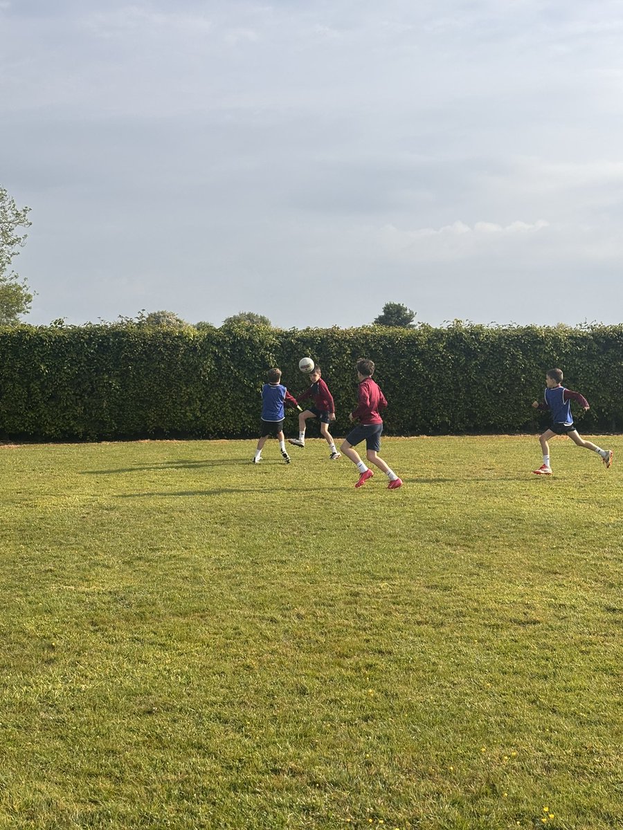 Anais Curran (@anais_curran) on Twitter photo Busy week of schools coaching & club visits😎
Last few weeks of term, lots of improvement from each group🙌🏻
<a href="/wexgaacoaching/">Wexford GAA Coaching & Games</a> Busy week of schools coaching & club visits😎
Last few weeks of term, lots of improvement from each group🙌🏻
<a href="/wexgaacoaching/">Wexford GAA Coaching & Games</a>