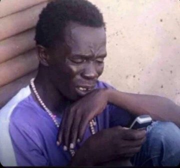 Manchester United would have won Europa had Pope Francis been alive .😭😭😭😭