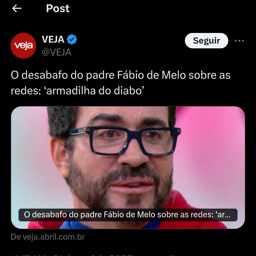 Todo mundo falando do Padre Fábio de Melo.

Uma vez eu fiz um post sobre o tênis que ele usava, parecia uma nave espacial...um tênis caríssimo.
O post bombou e eu fiquei curiosa sobre ele. 
Fui pesquisar, ao final da pesquisa conclui que ele é uma pessoa que está em sofrimento.
