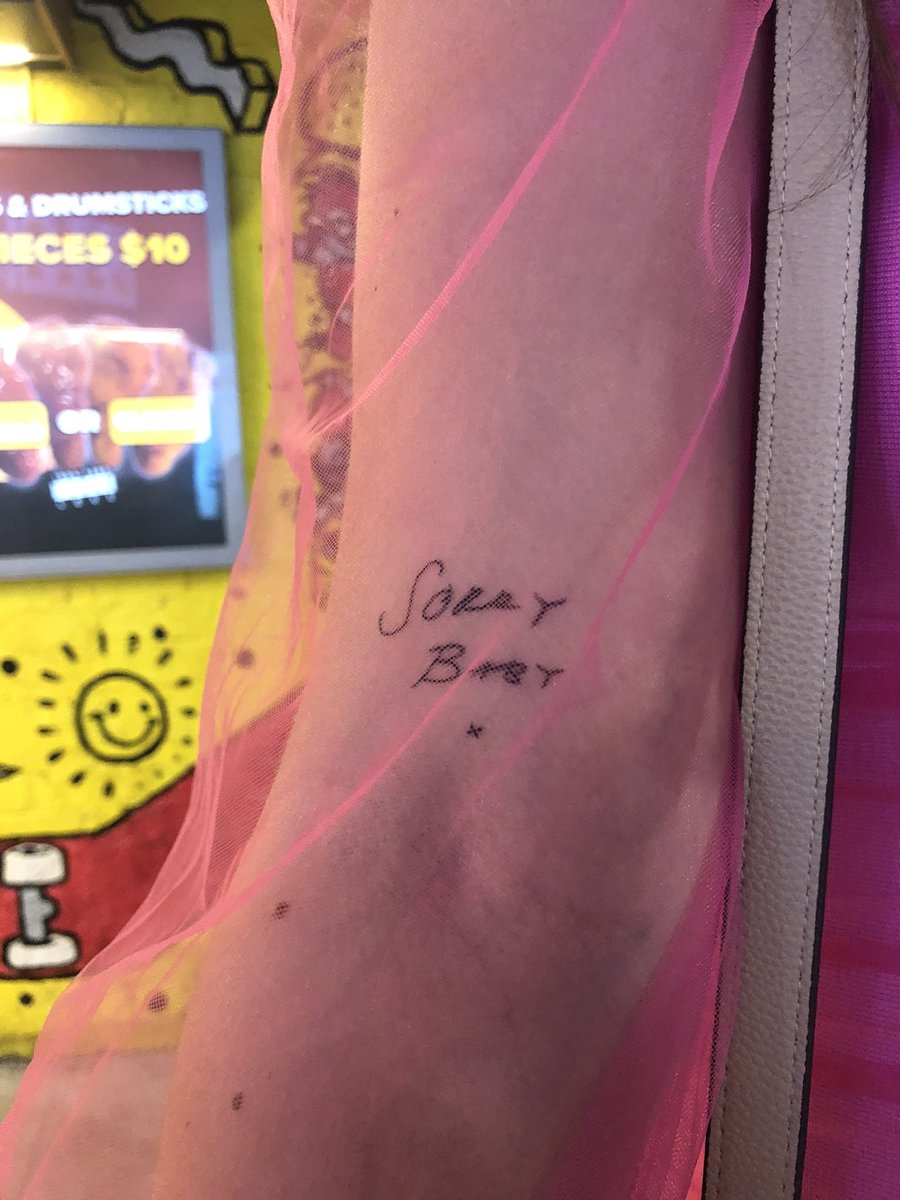 astankova_'s tweet photo. tv show so good i (also) have it tattooed on my arm https://t.co/rcLB4hoMF8