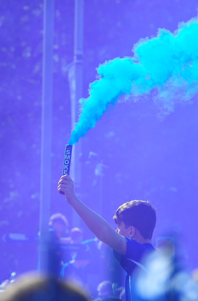 Jimmalone56's tweet photo. Everton v Souuthampton 18-05-25 'Smokin' @andymal90 @johnozzer @MrsTimCahill @bbcmerseysport @philmunnsradio @oldpicposter @WSAGraham @LowerBlock @GiuliaBould @ToffeeArt @mintisculture @alamy @EvertonHeritage @Everton @alamy @ALANMYERSMEDIA https://t.co/cWpAThuz9K