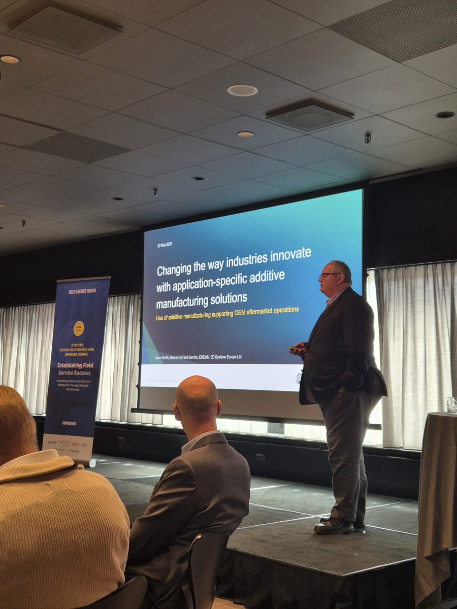 CopperbergAB's tweet image. “With 3D printing, it’s a #supplychain working as fast as the internet.”

Jason Smith (3D Systems) didn’t overpromise—but showed how #AdditiveManufacturing tackles:
📦 Obsolete parts
🌍 Tier 2/3 supplier risk
♻️ Waste &amp;amp; delay

#FieldServiceForum #OEM #FSM #manufacturing