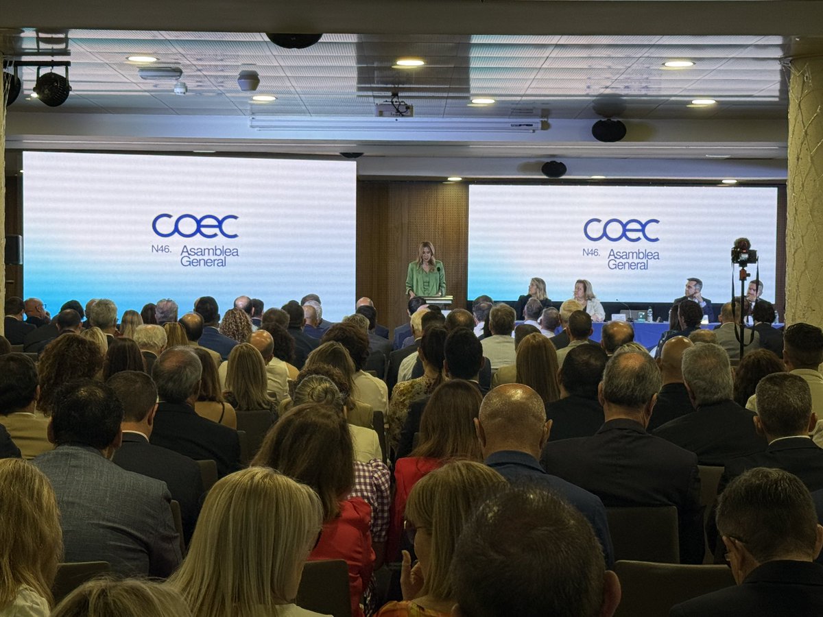 El alcalde <a href="/joaquinzapatag/">Joaquín G. Zapata García.</a>  ha acudido a la 46ª Asamblea General de #COEC
El unionense Carlos Bernabé, recién nombrado secretario general, representa una oportunidad para reforzar la colaboración entre administraciones y quienes generan riqueza y empleo.

#launionavanza