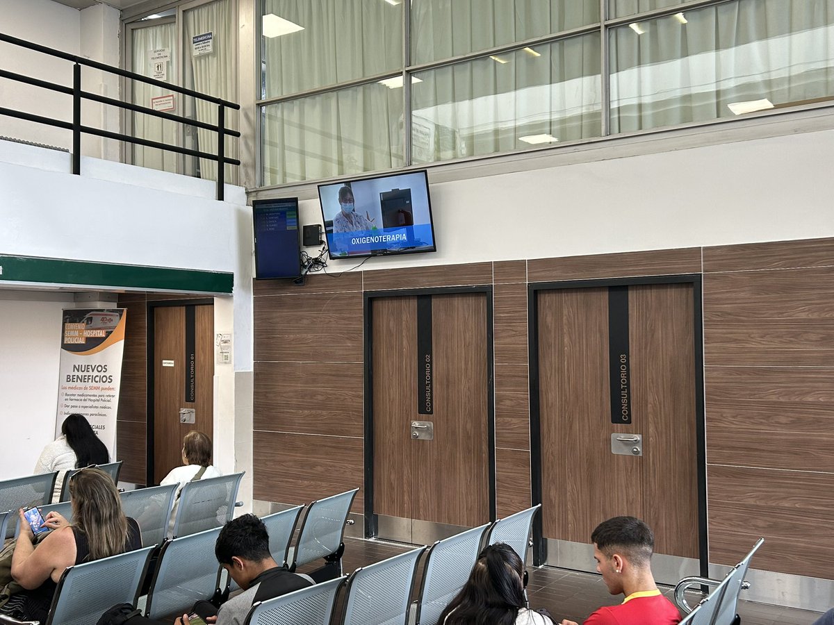 Quedó terminada la reforma del triage de emergencia del Hospital Policial. Más espacio, comodidad y menos tiempo de espera para usuarios y mejores condiciones para el equipo de salud. Gracias al equipo de obras, ingeniería y arquitectura de Sanidad!! <a href="/Veroperezpap/">Dra. Verónica Pérez Papadópulos</a> <a href="/Minterioruy/">Ministerio del Interior</a>