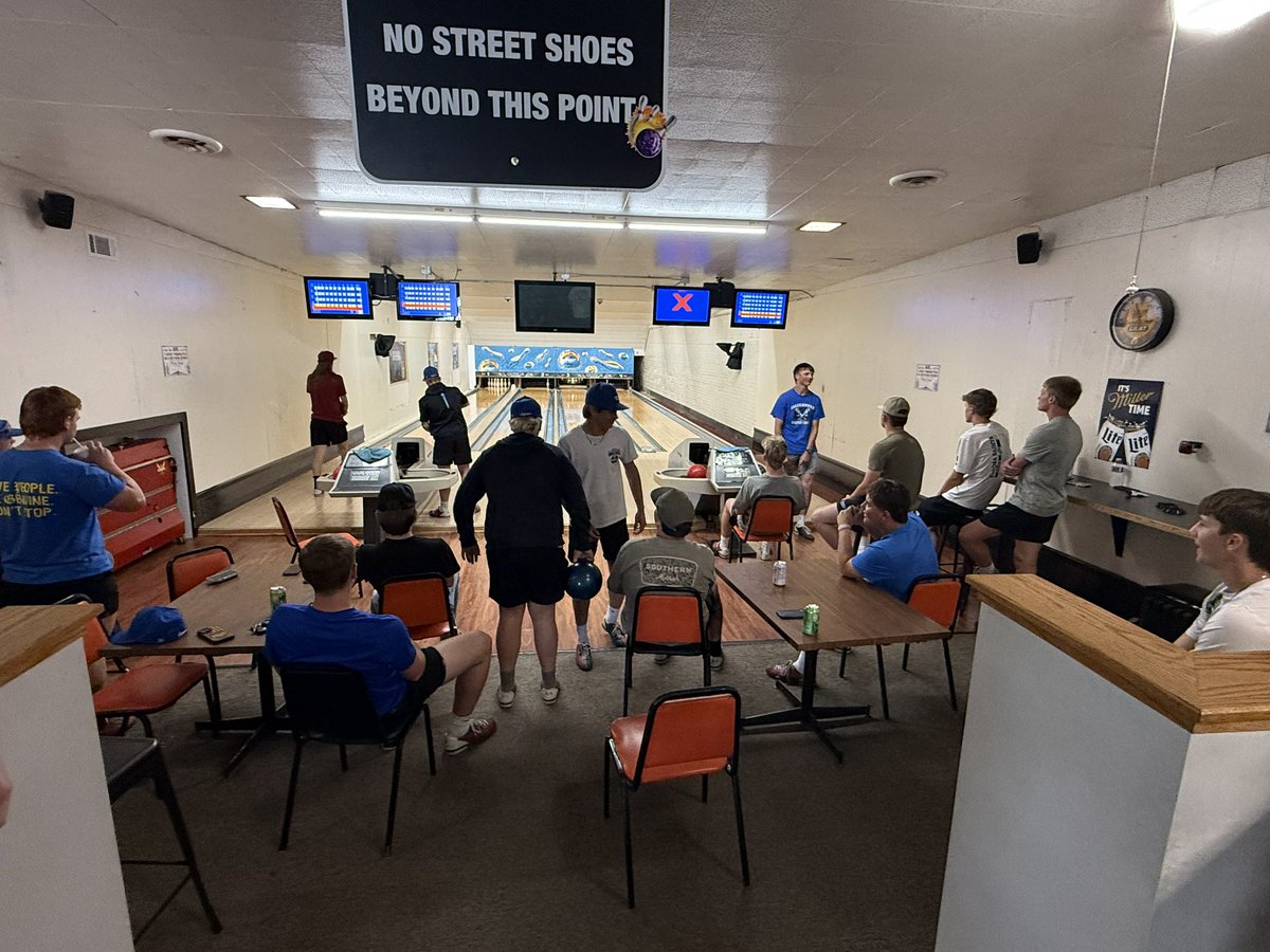 Can’t say thank you enough to Lucky Shots and the Winter family for hosting our baseball team for a day of bowling and pizza!!
