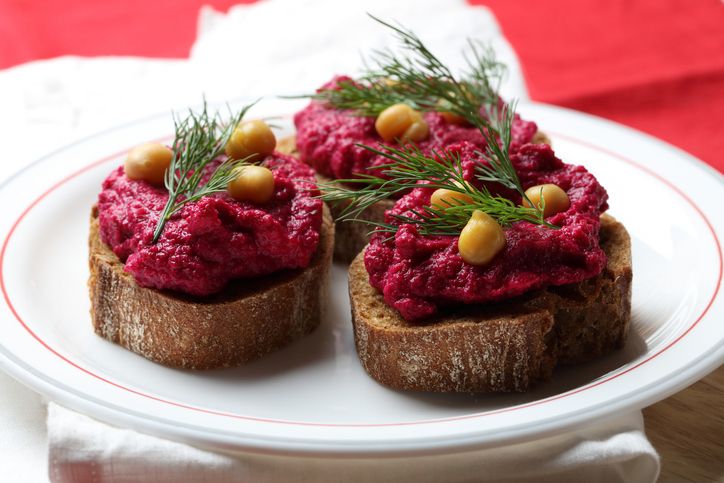 Try our #Vegan "Chuna" &amp; Sweetcorn Sandwich – a delicious, plant-based twist on a classic!
An excellent source of fibre and protein, it’s perfect for lunch or your #WorldsHealthiestAfternoonTea spread.

🧑‍🍳 Recipe by Alice Collins:  worldshealthiestafternoontea.org.uk/sandwiches/veg…

#VegetarianWeek