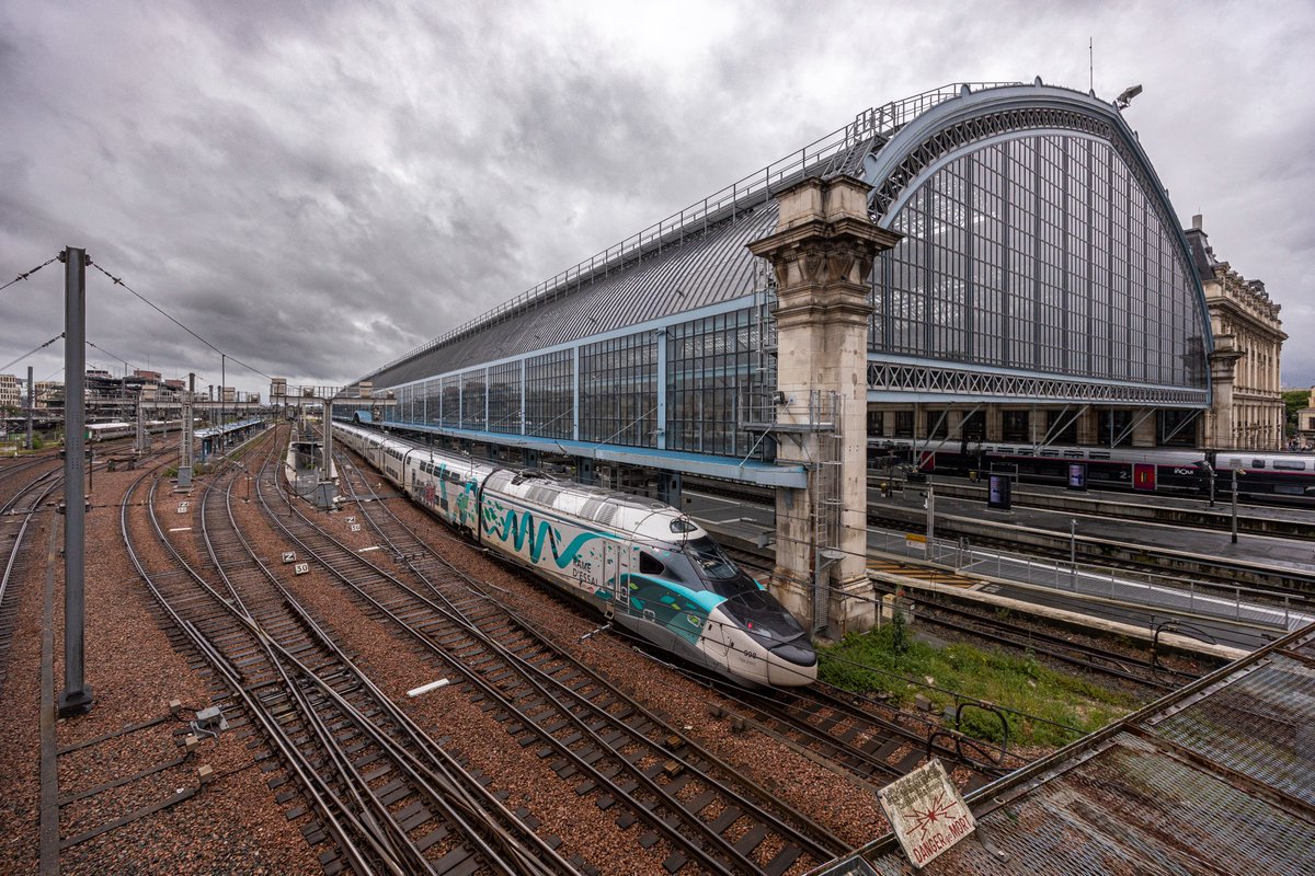 Entrée en gare de Bordeaux pour le TGV M 998 hier après-midi.