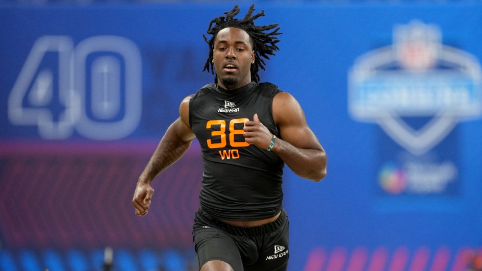 Al1aHester's tweet image. Jalen Royals joins top rookies at the 2025 NFLPA Rookie Premiere, diving deep into brand-building and donning his Chiefs gear anew! yardbarker.com/nfl/articles/j…