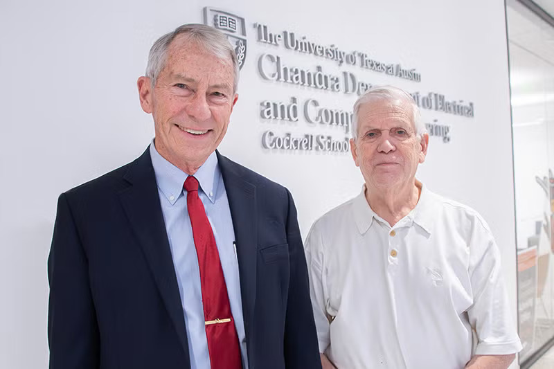 Mr_JCE's tweet image. 🤘🏽Hook ’em, Chuck! 🎓

At 78, Dr. Chuck Corley just became the oldest Ph.D. grad from UT’s Cockrell School of Engineering. 

A Vietnam vet turned tech exec, he says the key to success is simple: keep moving forward.🏃‍♂️ @cbsaustin 

#UTGrad #TexasEngineering #LifelongLearner