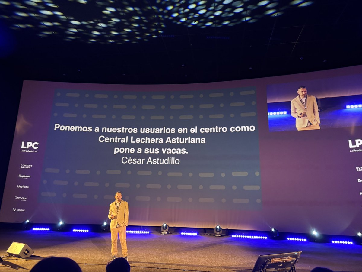 Mira <a href="/cesarastudillo/">César Astudillo 🇪🇸✳️</a> hoy te ha mencionado <a href="/sergiodelacasa/">Sergio de la Casa</a> en #LPC25 en una charla súper crítica con la evolución de la UX como disciplina de la economía de escala