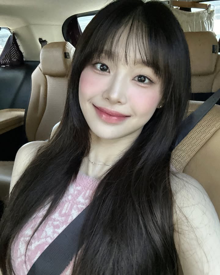 cHuutenn's tweet photo. ㅈㅈ하게 요즘 나의 츄님보다 아름다운 사람이 없는 것 같음 에바야 얼굴 기살아 ㅋㅋㅋ https://t.co/GXnZC4pq8X