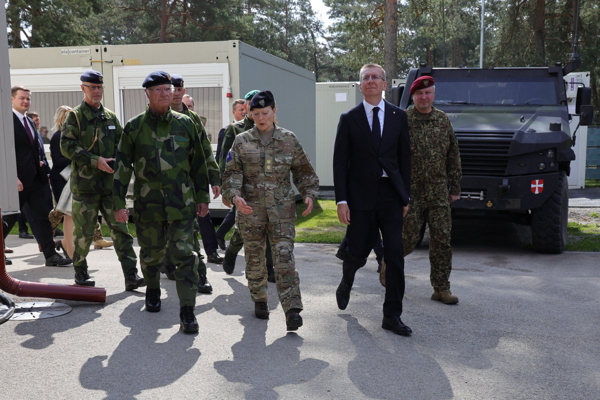 Multinational Division North (@hqmndn) on Twitter photo The King of #Sweden ๐ธ๐ช, His Majesty Carl XVI Gustaf, on a working visit to Latvia ๐ฑ๐ป
Today, during his visit to the ฤdaลพi Military Base, His Majesty met with the Commander of #MNDN, Major General Jette Albinus, and the Commander of <a href="/NATOMNBLatvia/">NATO Multinational Brigade Latvia</a>, Colonel Cedric Aspirault. He The King of #Sweden ๐ธ๐ช, His Majesty Carl XVI Gustaf, on a working visit to Latvia ๐ฑ๐ป
Today, during his visit to the ฤdaลพi Military Base, His Majesty met with the Commander of #MNDN, Major General Jette Albinus, and the Commander of <a href="/NATOMNBLatvia/">NATO Multinational Brigade Latvia</a>, Colonel Cedric Aspirault. He