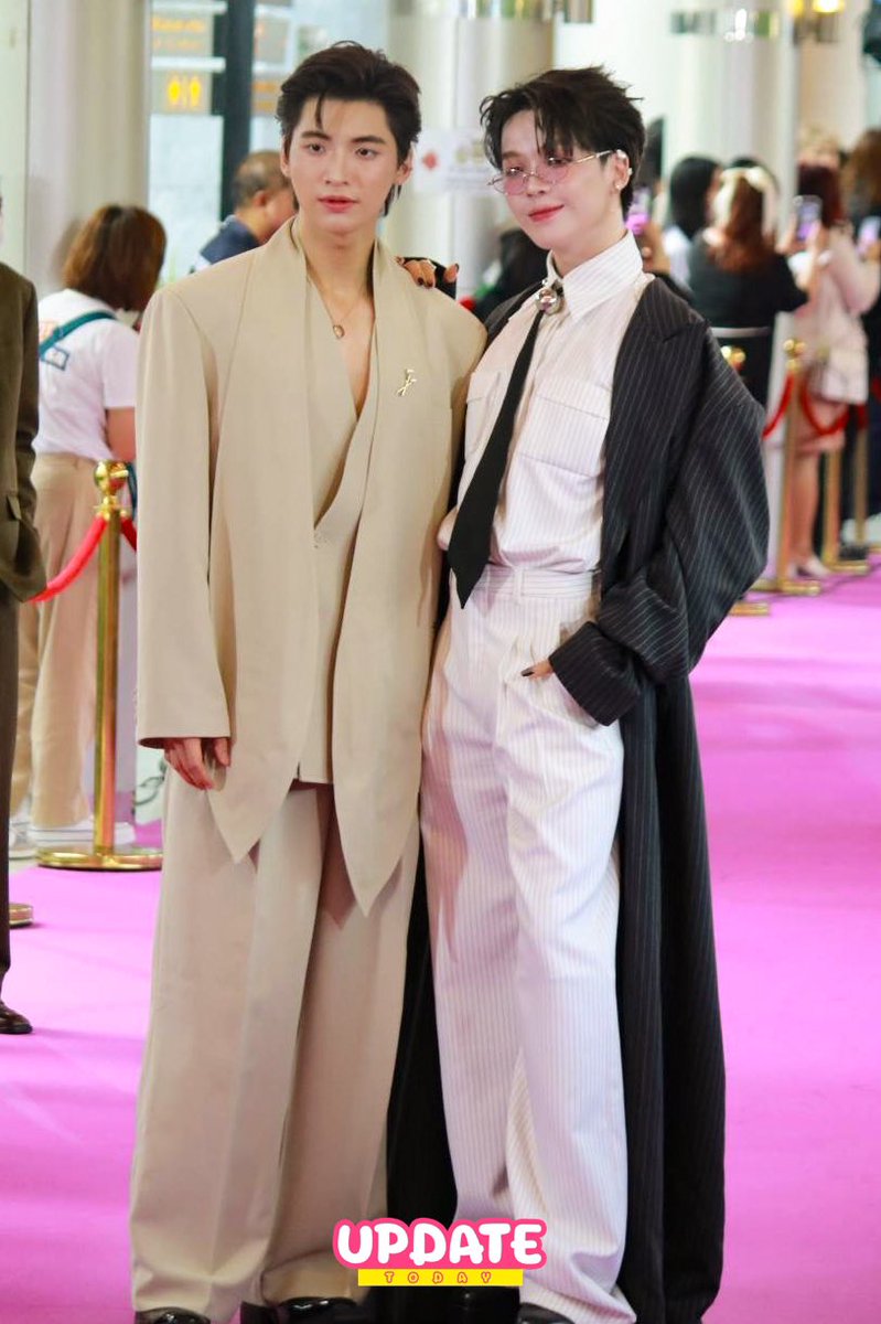 Update__today's tweet image. “ปอนด์ - เอิร์ธ” ร่วมเดินพรมม่วงงานประกาศรางวัลอันทรงเกียรติ “ไนน์เอ็นเตอร์เทนอวอร์ด 2025”✨ 

9ENTERTAIN X 4EVERYOU
#PondEarth #ปอนด์เอิร์ธ
#pondponlawit #cooheart
#9entertainawards2025
#UPDATETODAY #ข่าวบันเทิง