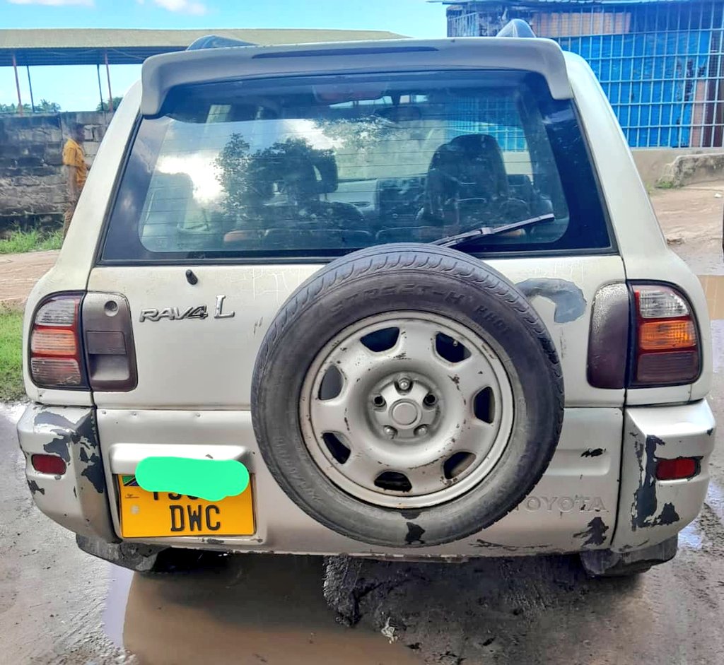 Eng_Matarra's tweet image. RAV4 OLD MODEL 🔥🔥🔥

REG:#DWC (INALENGESHWA)

CC. 1900
FULL AC 🌧 
FULL DOCUMENTS 
HAINA KIPENGELE CHOCHOTE 

BEI - MILIONI 8.5

IPO DAR SIMU ZIITE WAKUU

GARI LA KAZI HILI

CALL - 0719542184