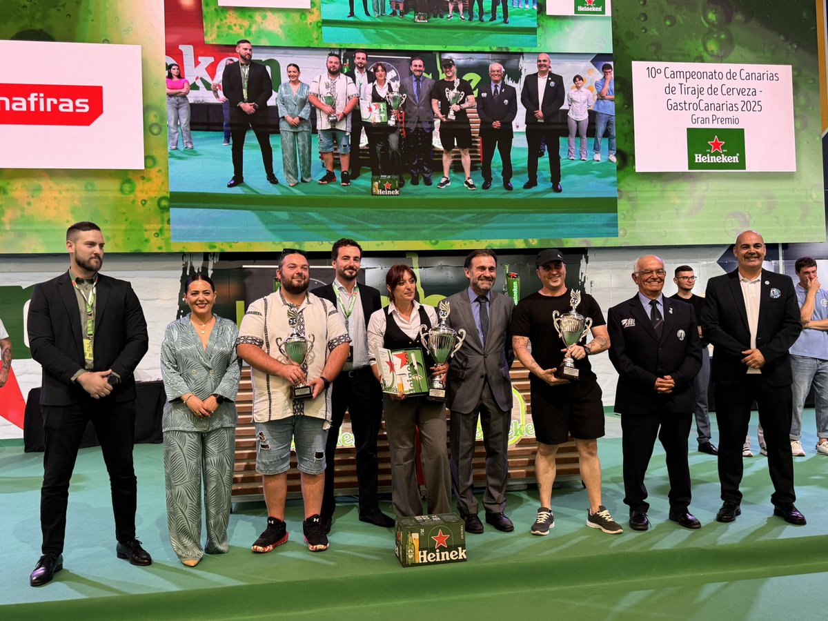 ¡Tirar una buena caña también es un arte!

Felicidades a Claire Lázaro🥇, ganadora del Campeonato de Tiraje de Cerveza – Heineken en #GastroCanarias2025.

El podio lo completaron:
🥈Cristo García
🥉Mikele Mastro