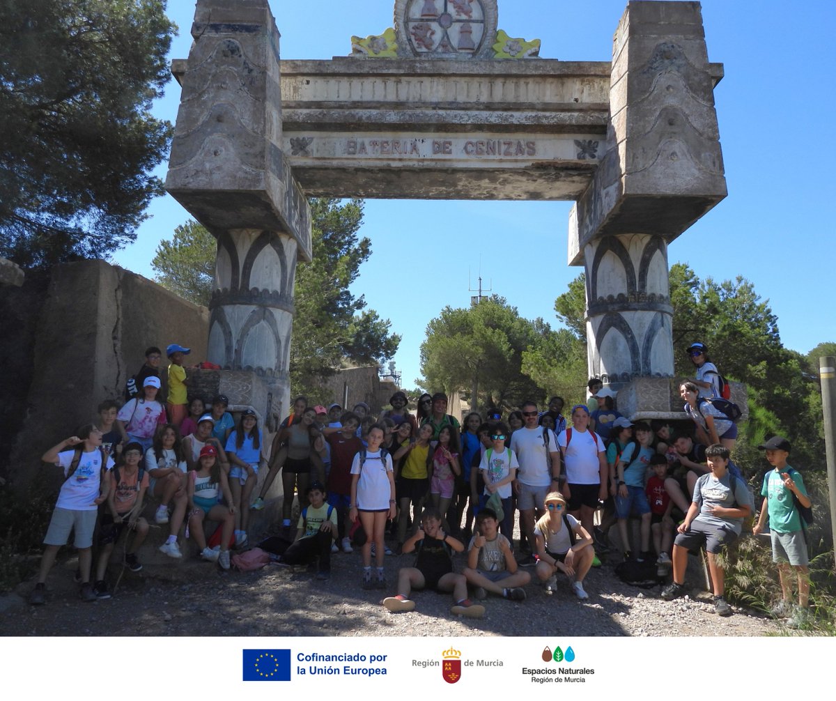 CalblanquePR's tweet photo. Estudiantes del CEIP Mediterráneo han celebrado el #DíaEuropeoDeLosParques en #CalblanquePR, descubriendo que todo en la naturaleza está conectado: plantas, animales, sol, aire… ¡y también quienes la visitan! 🌳 👣
#ParksForHealth #DíaEuropeoDeLosParques #EducaciónAmbiental https://t.co/JxXqkVVRVP