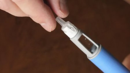 AgenciaFAPESP's tweet image. Estratégia química pode contribuir para nova geração de #fármacos. Conduzida por cientistas da @ufscaroficial e colaboradores, pesquisa visa a modificação seletiva de peptídeos bioativos, como os análogos de GLP-1 - base do Ozempic e medicamentos similares agencia.fapesp.br/54805