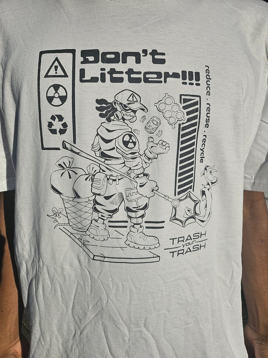DON'T LITTER!!! Shirts in black/white will be available @momocon AA 2427! Let's keep the streets clean and scoop these off the con floor from may 22-25!