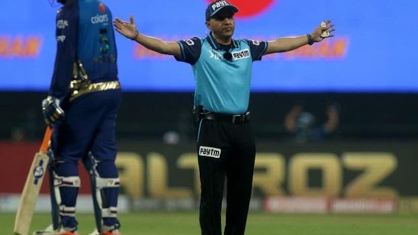 Kabhi socha nahi tha pehla banda jo meri gallery own karega… woh umpire hoga 😭 #SpotZyadaWinJupiter #TVSJupiter
