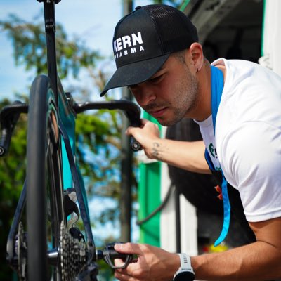 victor9523's tweet photo. #NuevaFotoDePerfil https://t.co/fhaZBe80yE