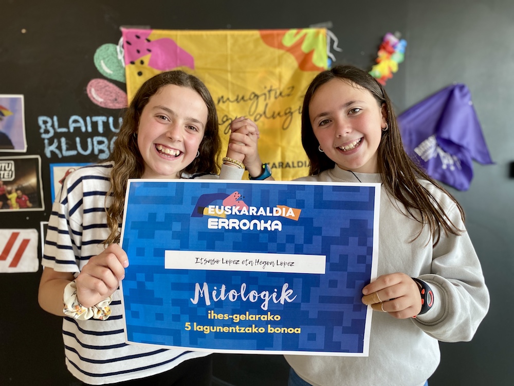 Itsaso eta Hegoa Lopez Blaitu Erronkaren irabazleak
oarsoaldea.hitza.eus/2025/05/22/its…
Argazkia: <a href="/OreretaIkastola/">Orereta Ikastola</a> #Errenteria #Orereta