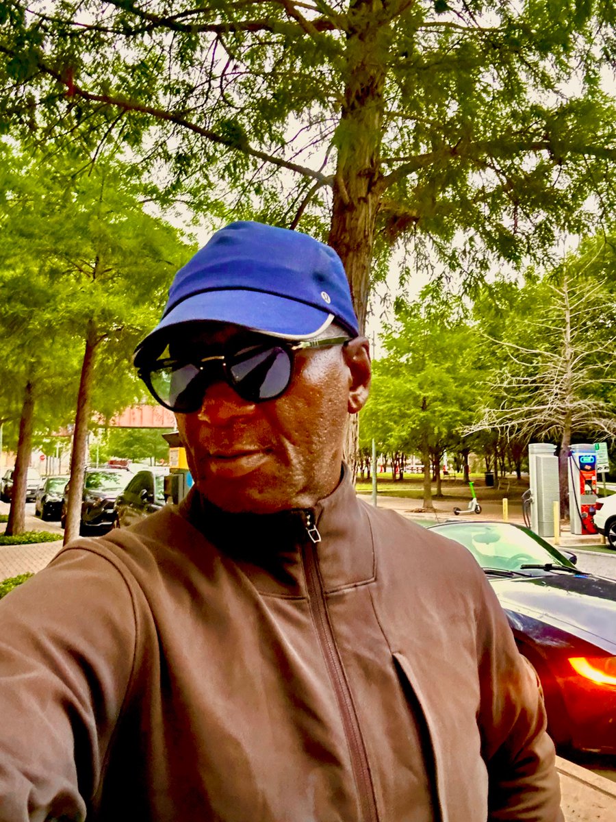 BarronsMedicalJ's tweet image. Who Was Your Date For The 1st #MissionImpossible Franchise With #TomCruise #TexasExes #ESPN First Take ???? . @FirstTake #Austintx #AtxH #Atx #Boston #NYC #Paris #Rome #London #Houston #Dallas #DFW #HTC #HTX …
instagram.com/reel/DJ9XUBrNp…