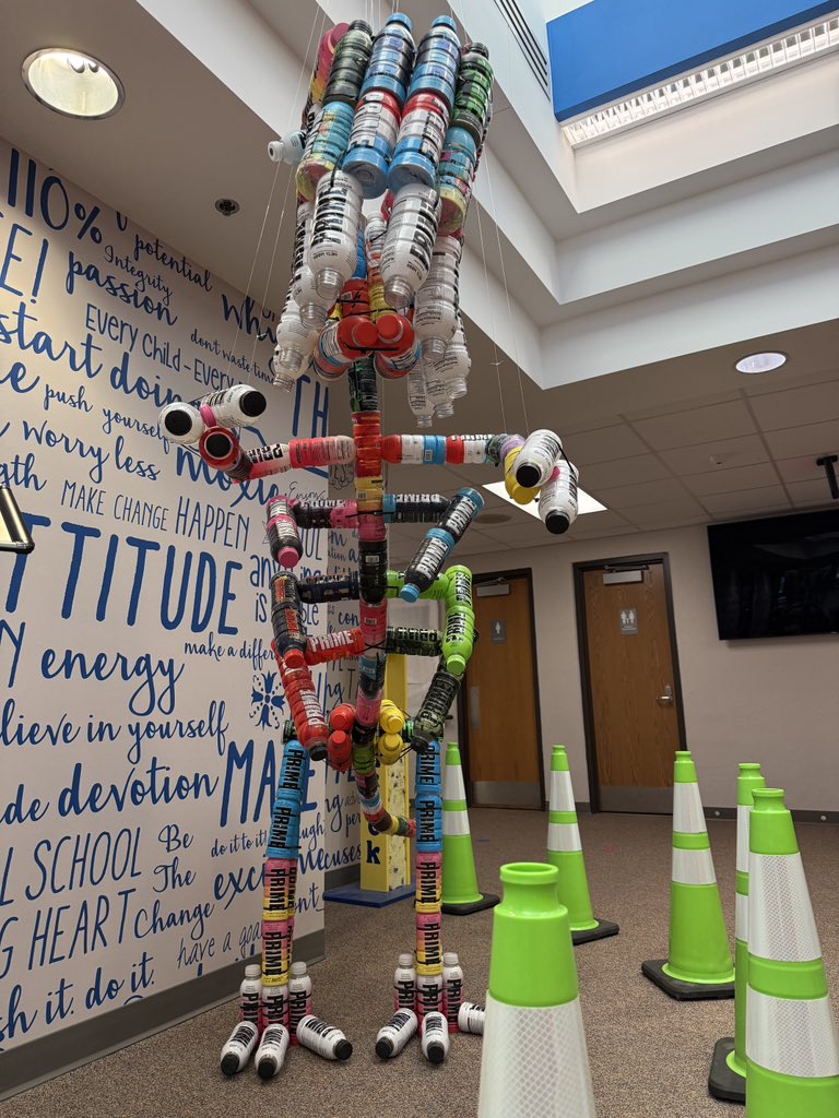 MrsPollockHIT's tweet photo. Who’s ready for STEM day?! @StompChompRoar @hitchcock_mps @MillardPS @PontieroMusic @gr8mpstech @JSchwartzMPS https://t.co/WNzKm2mtJD
