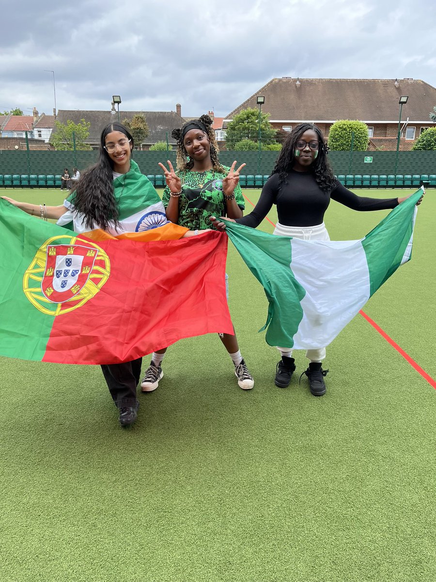 Year 10 really turned St Angela’s into a festival of colour and culture! #CultureDay 🗺️✨🎉