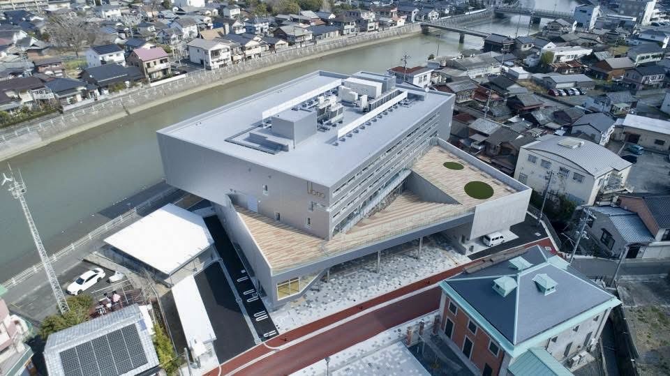 #JuevesDeArquitectura 
BIBLIOTECA LIBRIO YUKUHASHI
📍 Ōmachi , 🇯🇵 
📐MIKAMI ARCHITECTS | 2020

#Arquitectura
#architecture