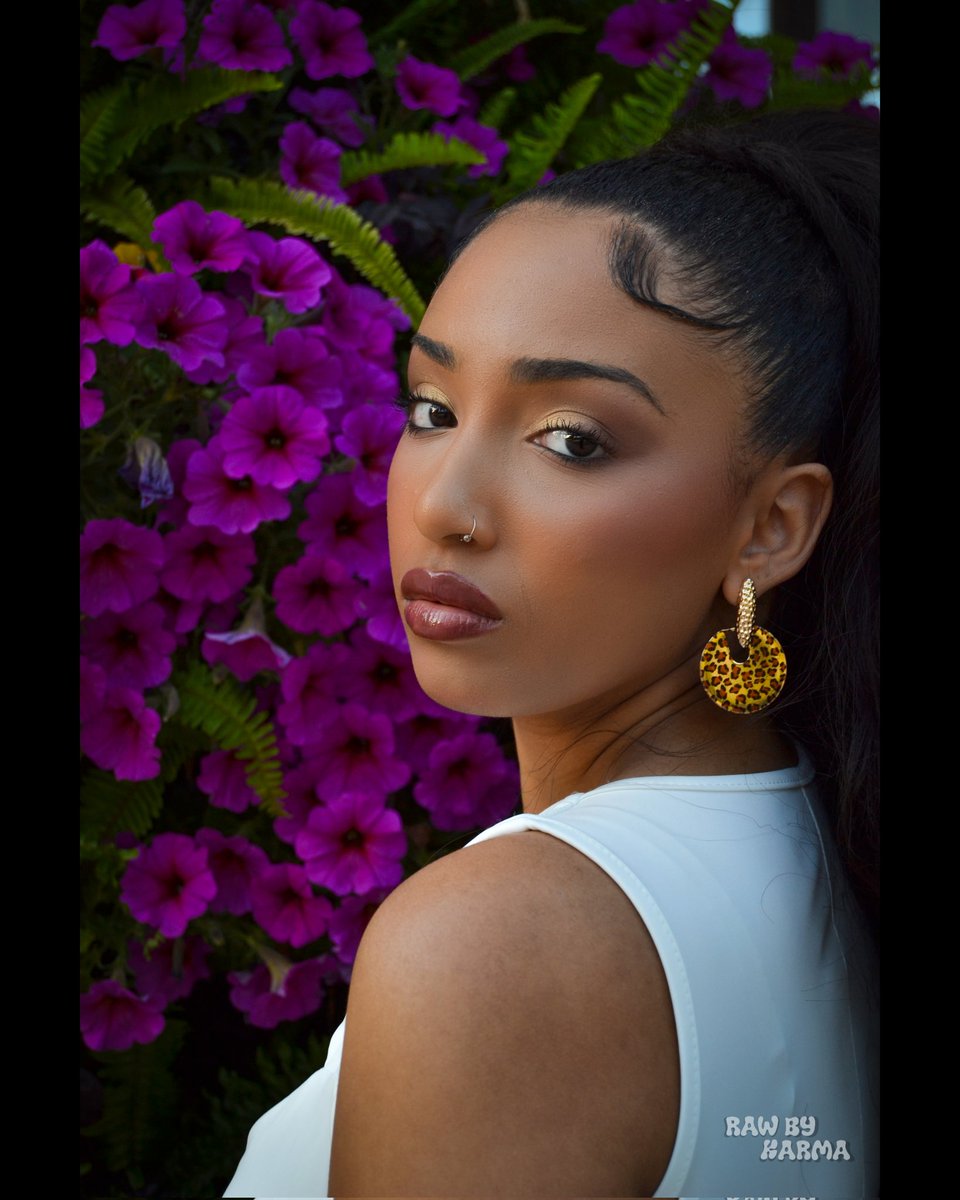 RawbyKarma's tweet photo. Blessing 🥀.
📷: @rawbykarma 

#fotografiademodelos #modelos  #moda #fotografiademoda #retratofemenino #bookmodel #modelaje #fotografiacreativa #modellingphotography #fashionphotography #portraitshoot #modelphotography #fashionmodel #photoshoot #photography #fotograﬁa https://t.co/BwZj2sz9IU
