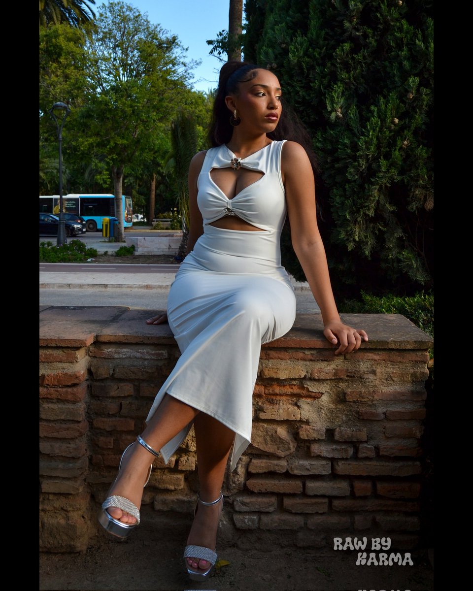 RawbyKarma's tweet photo. Blessing 🥀.
📷: @rawbykarma 

#fotografiademodelos #modelos  #moda #fotografiademoda #retratofemenino #bookmodel #modelaje #fotografiacreativa #modellingphotography #fashionphotography #portraitshoot #modelphotography #fashionmodel #photoshoot #photography #fotograﬁa https://t.co/BwZj2sz9IU