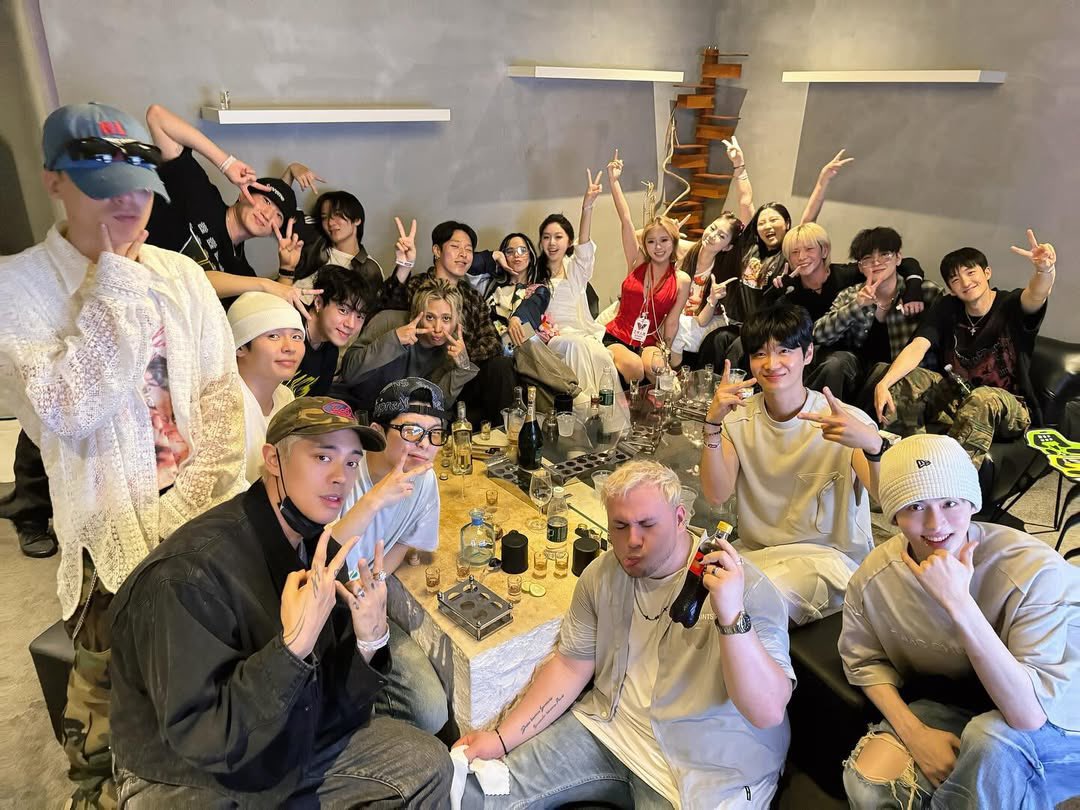 RIKIMARU_TH's tweet photo. 250522 kicharm1ng Instagram Update

BEST NIGHT in WOD🍾
love everyone in this pic
Fxxing tired
but the party will go on🥰🥳🤩

🔗 https://t.co/XeRnKO7vkR

#ริกิมารุ #Rikimaru #力丸 #近田力丸 #ChikadaRikimaru https://t.co/TnHCapmJoz