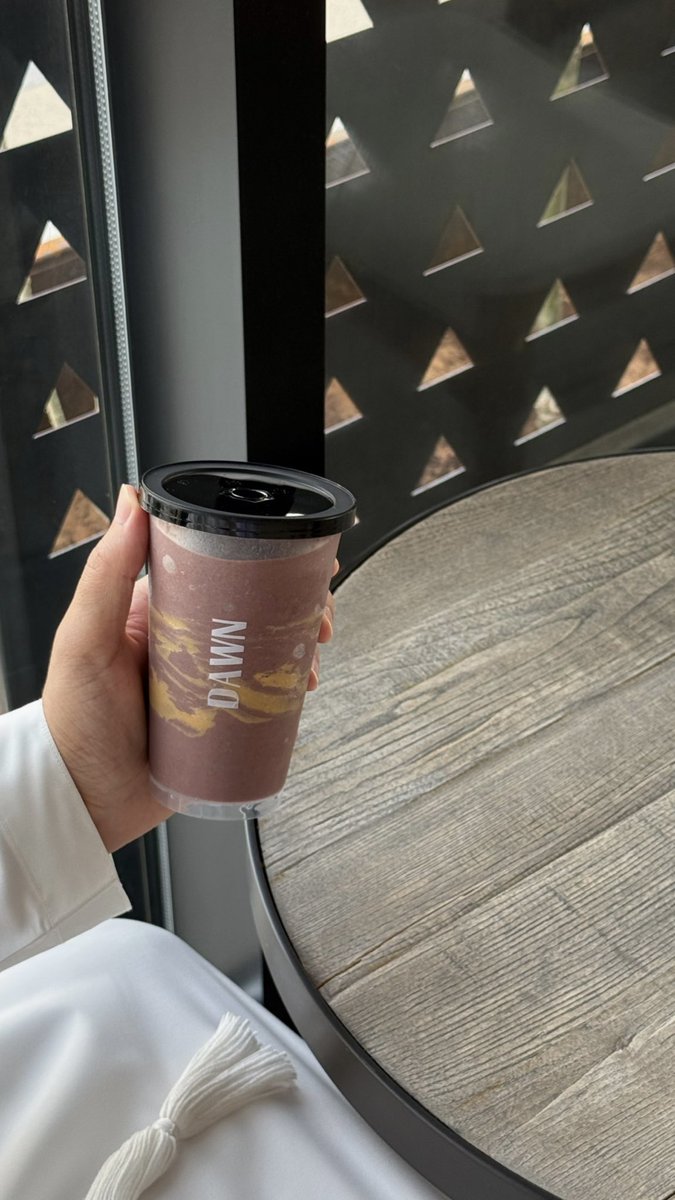 القلب واحد والمحبة كلها لك  🤎،'