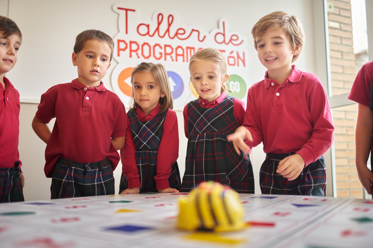 Colegios de FOMENTO tweet media