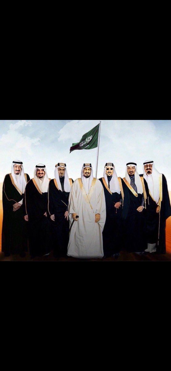 الحمدلله الذي من على بلادنا بهذا الأمن والتألف بين أبنائها من جميع المناطق والمحافظات من الحاضرة والبادية من أهل الساحل ومن أهل الجبال من أهل الوديان وأهل الصحراء … 

كل ماشاهدت المستقبل في عيوني أبناء وطني وحبهم للوطن وتعلقهم ببعضهم وحب الخير للجميع أزداد فخرآ وعزه بقادتنا الذي