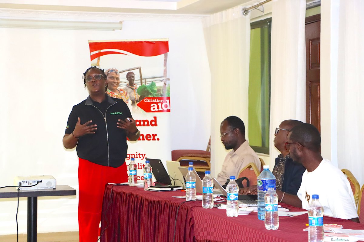 CAID_Kenya's tweet photo. Yesterday, in Marsabit County, @CAID_Kenya, alongside partners @PacidaKenya and @PISP1996, held a safeguarding training for stakeholders involved in the ongoing #StartFund flood response.
@StartNetwork @ChebetLangatR @Irish_Aid https://t.co/ZzUe23x4wW