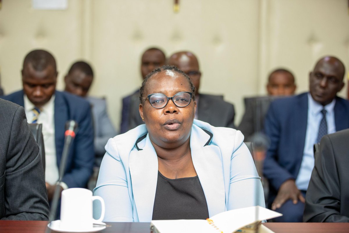 Earlier today, I chaired a multi-agency meeting to review development plans for the 417-hectare Ngong Kibiku Veterinary Farm — a key national asset for testing veterinary medicines and vaccines.

Together with stakeholders from the Ministry of Defence, Judiciary, National Lands