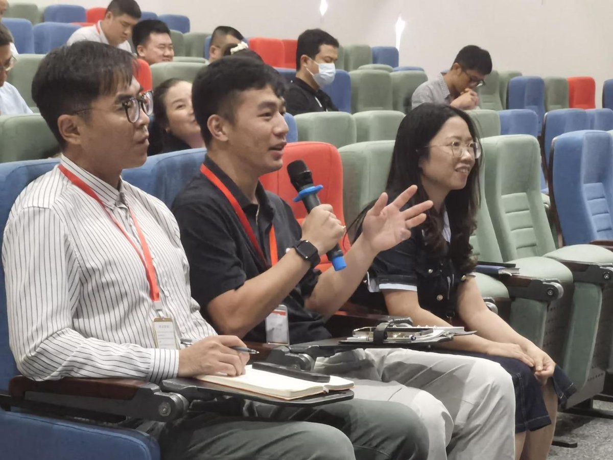 Guidance_TN's tweet image. Guidance Tamil Nadu participated in insightful panel discussions with component suppliers to footwear manufacturers at #Guangzhou and #Dongguan, #China in the lines of China Shoe Fair 2025.

These discussions positioned #TamilNadu as the preferred and natural partner for global