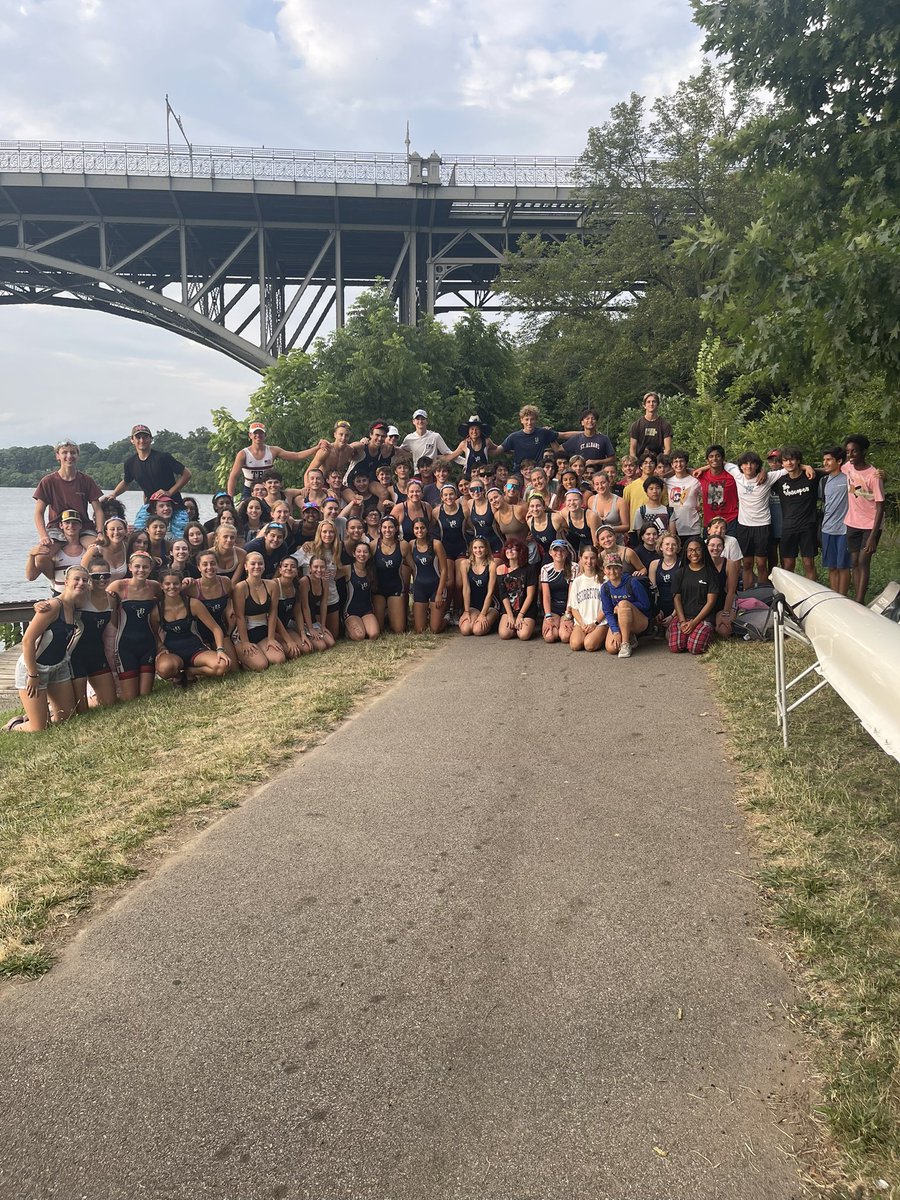 Join us this summer!!! There’s still time to sign up to row and race with us this summer! If you want to polish your skills, have fun, and make boats go fast, register using the link in our bio. Feel free to reach out to us with questions!