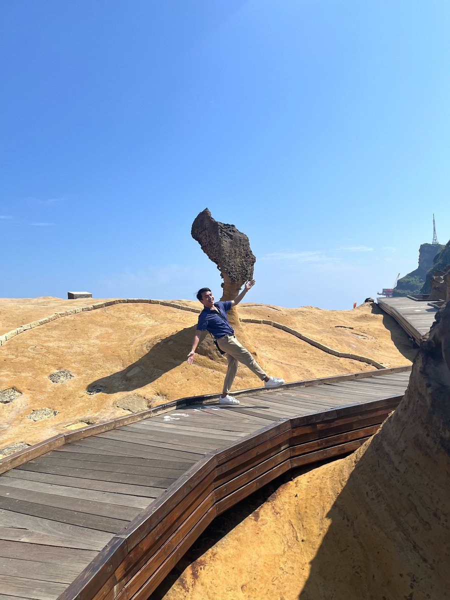 JTGoodCouncilor's tweet photo. Wrapped up Taiwan by fake-playing piano in lavender fields, casually chasing waterfalls, befriending pandas, and almost tipping over iconic rock formations. Normal stuff. #JustTaiwanThings https://t.co/Z4EZSL85h6