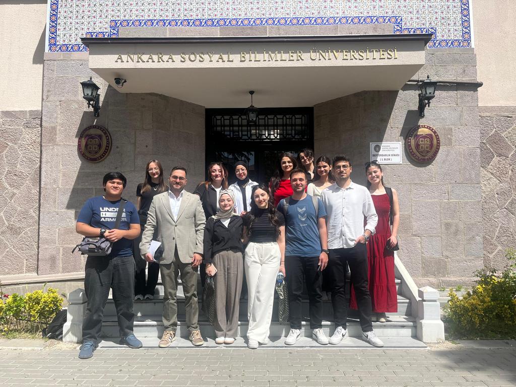 INT 426 Public &amp; Cultural Diplomacy'de dönemin son dersini işledik. Mezun olacak öğrencilerime kariyerlerinde başarılar dilerim. Allah bahtlarını açık etsin. <a href="/AsbuUib/">ASBÜ Uluslararası İlişkiler</a> <a href="/AsbuSbf/">ASBU Siyasal Bilgiler Fakültesi</a> <a href="/ASBUedu/">ASBÜ</a>