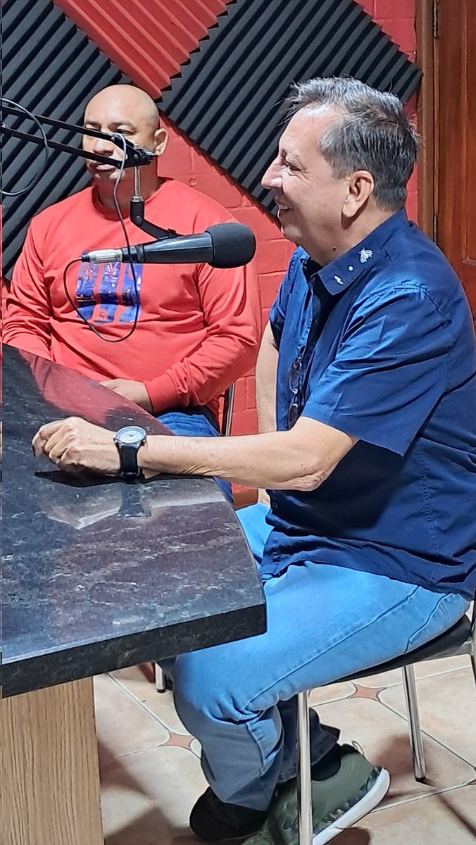 guayanaFV's tweet photo. #22May Conversando con Beto Nessi en su Programa 
«Buenos Días Capital»
por Capital 99.9 FM @capital999fm #CiudadBolivar #Elecciones2025 #25May
@Cesarramirezpoz @GJanireth @AlonsoBrayan16 @RUBERPEREZ1970 @cesarramirezgob https://t.co/yAFtMqopZY