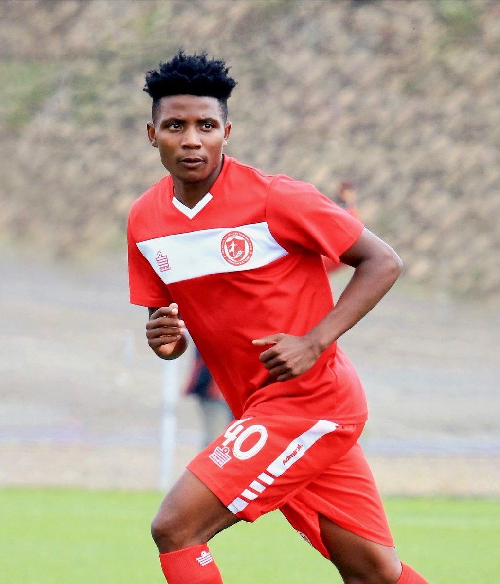 Updates 👇

➡️ Baada ya kukaa nje ya uwanja kwa miezi 4 tangu alipofanyiwa upasuaji wa bega la kulia, Peter Banda (24) 🇲🇼 ameanza mazoezi mepesi

➡️ Kwa miaka mingi, Banda alikuwa akicheza na tatizo lake la bega hadi mwaka huu Nyassa Big Bullets walipoamua kusimamia matibabu yake